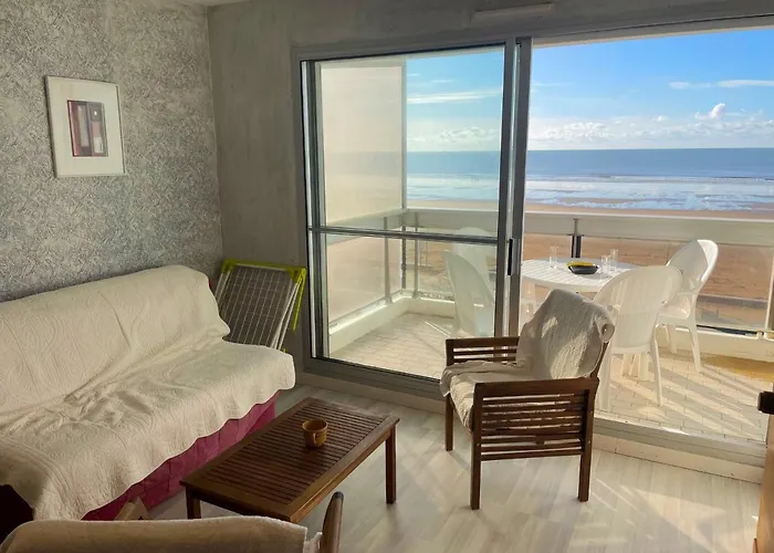 2 Ch. Vue Mer, Parking Privé à - Fr-1-323-334 *